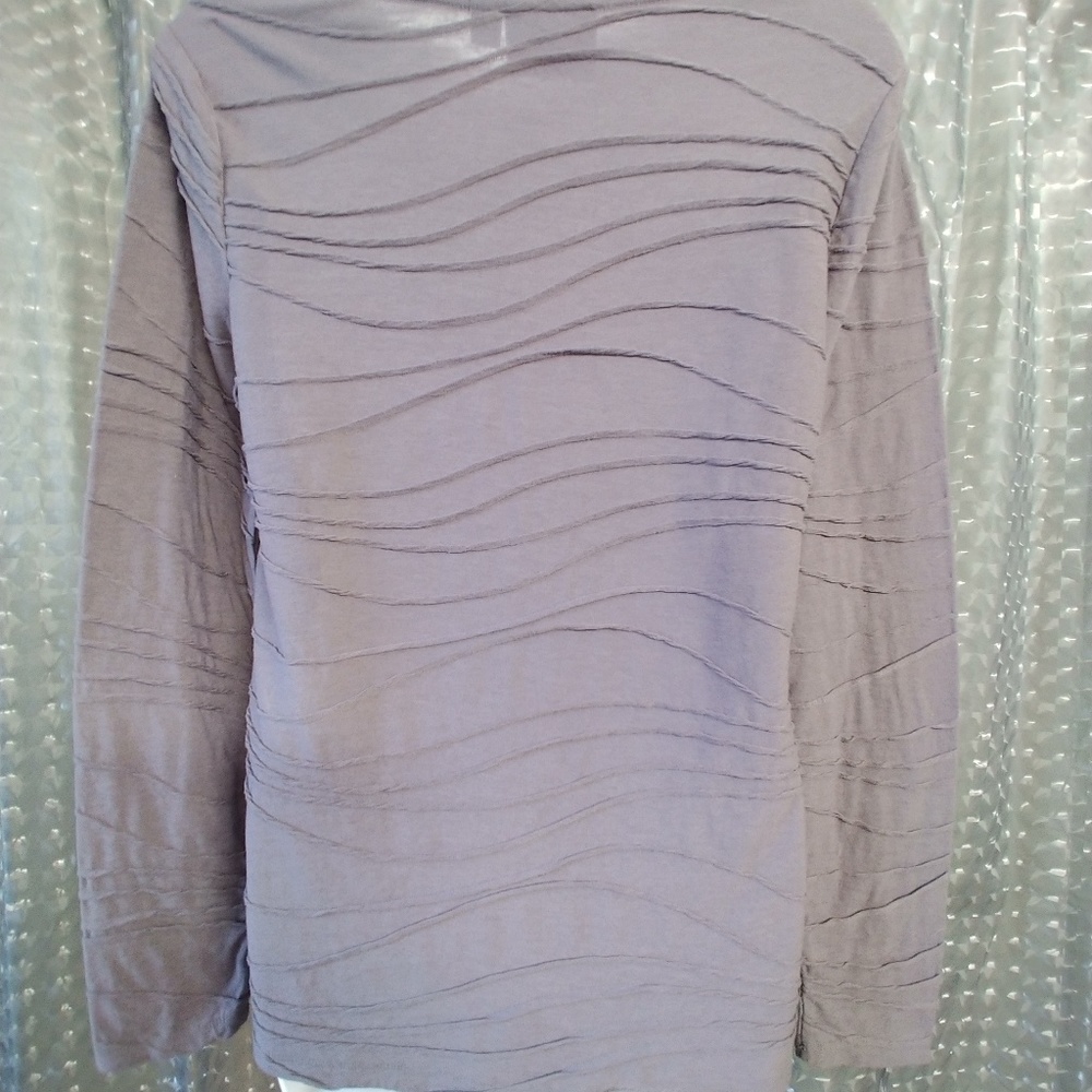 Simply Vera Vera Wang Grey Tee Shirt Size Medium - Picture 2 of 6